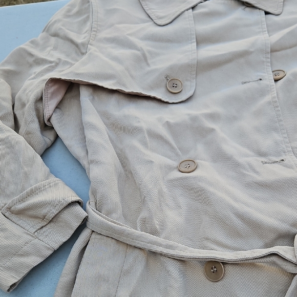 The White Company Beige Trench Coat - Picture 4 of 15